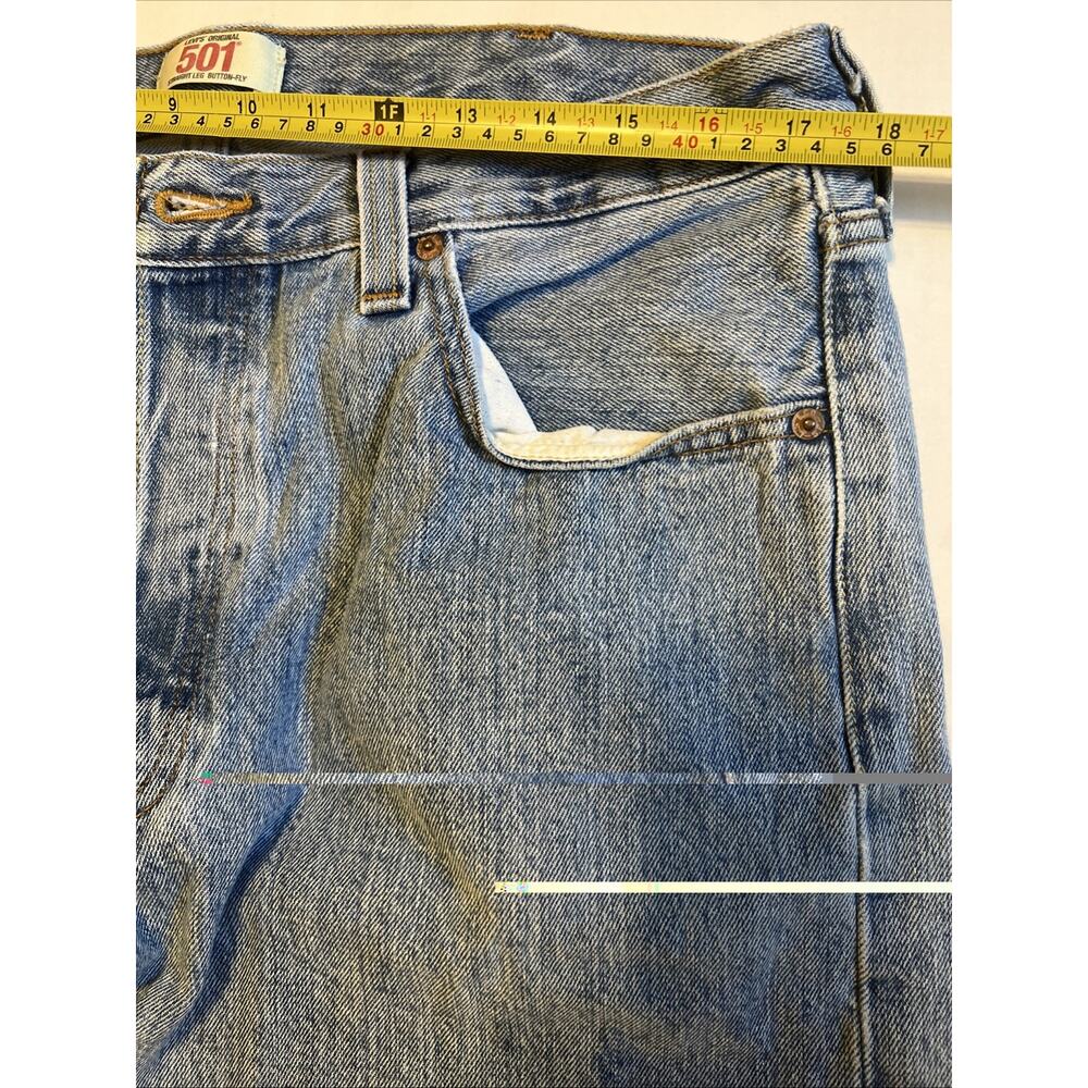 VTG Levis 501 Jeans Mens 36x32 Blue Medium Wash Straight Leg Button Fly USA - Picture 7 of 7